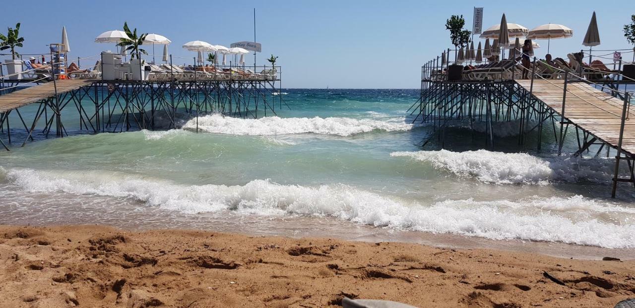 O Festival Palace, Terrace With Panoramic Sea View คานส์ ภายนอก รูปภาพ